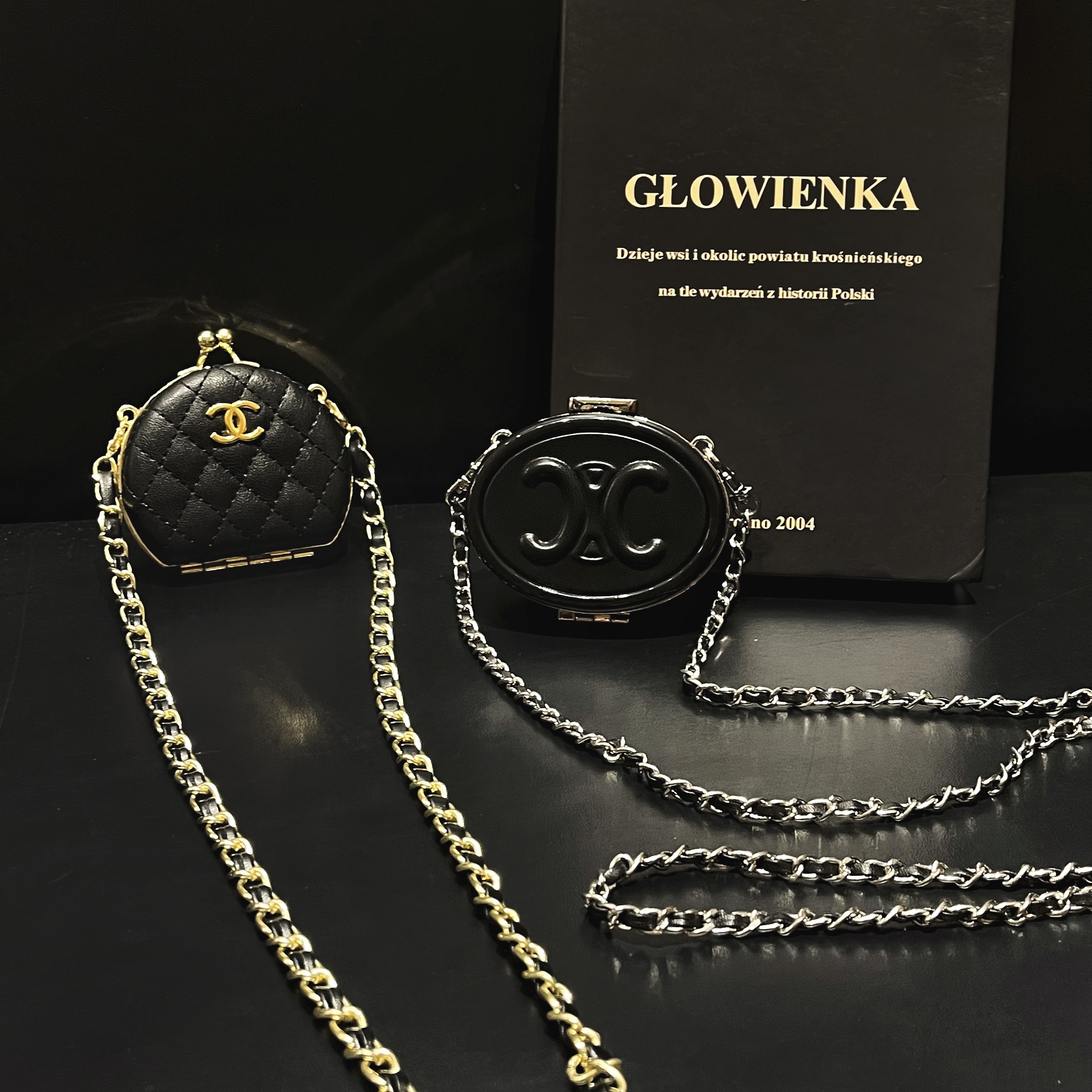 00025 $18 gallery