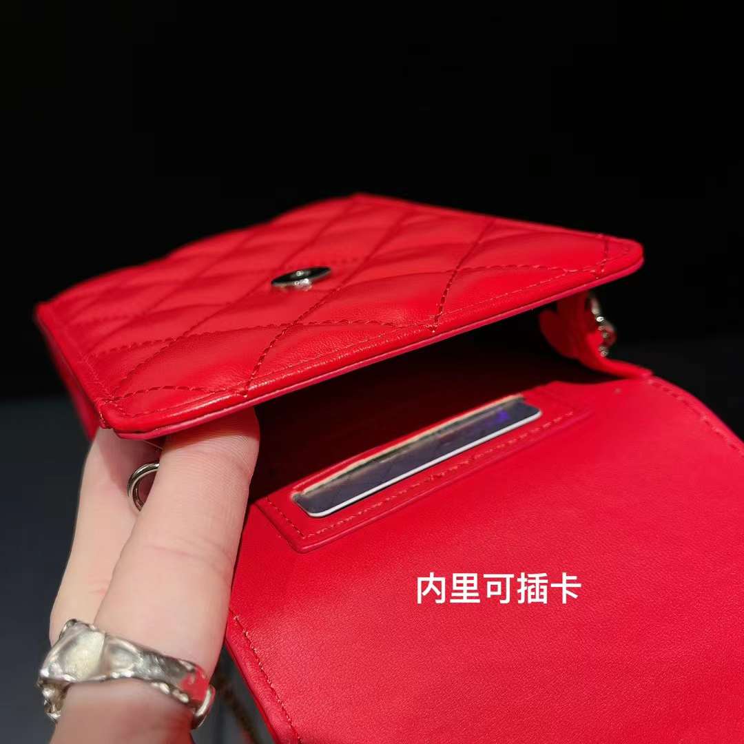 00026  $29 Dior gallery