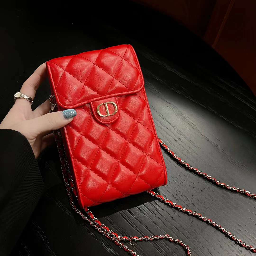 00026  $29 Dior gallery