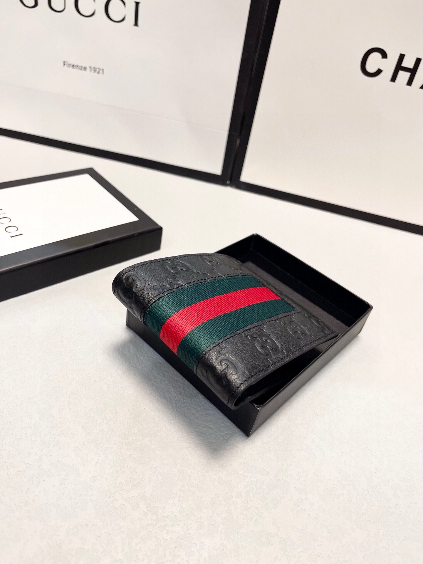 0015 38$ Gucci counter style gallery