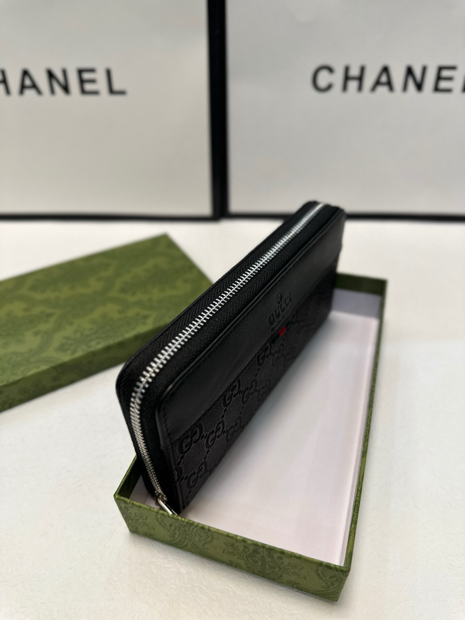 0019 40$ Gucci's new model gallery