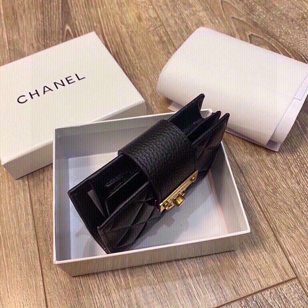0020 38$ Chanel wallet gallery
