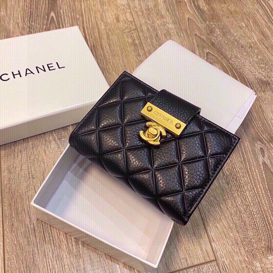 0020 38$ Chanel wallet gallery