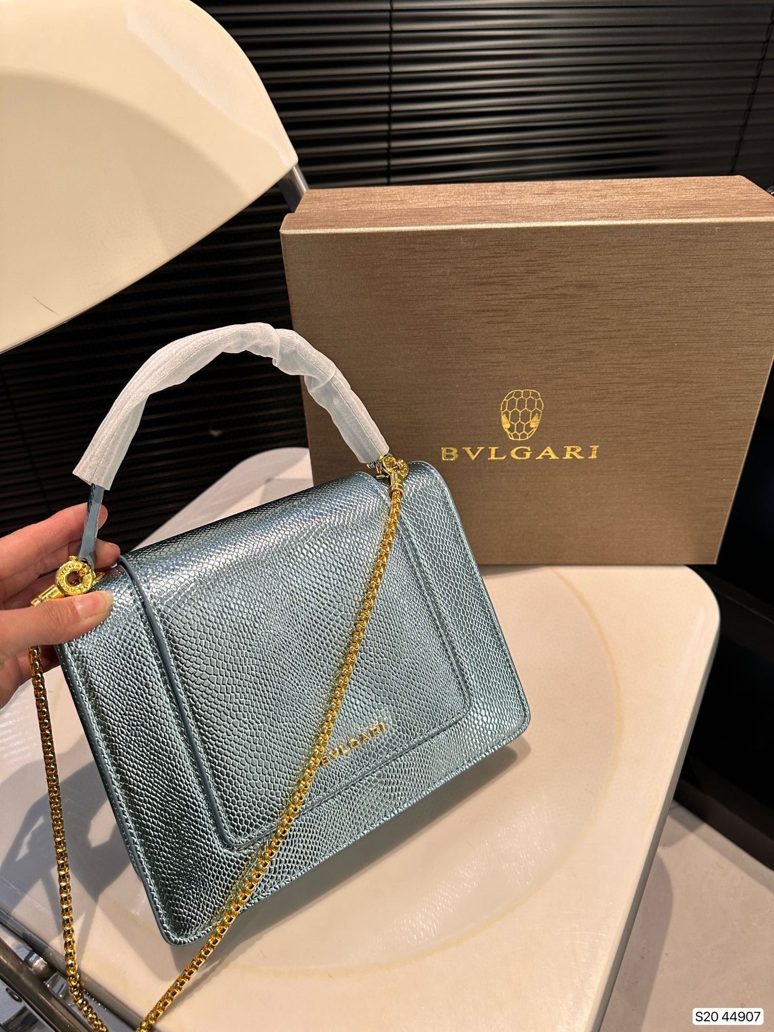 0022 75$ Bulgari Snakehead Bag gallery