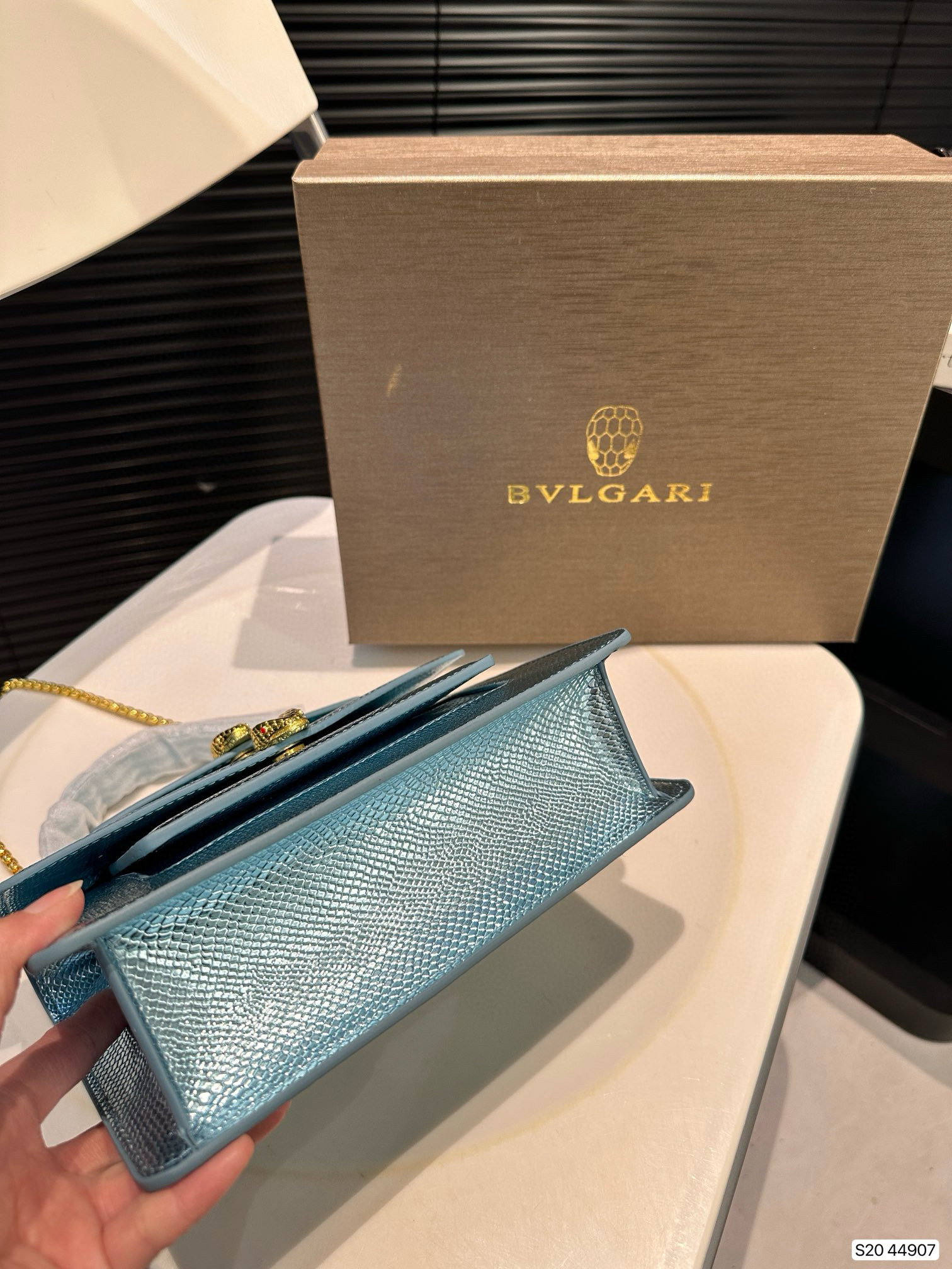 0022 75$ Bulgari Snakehead Bag gallery