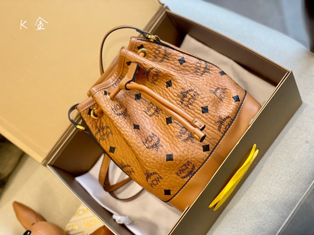 0037 68$ MCM gallery