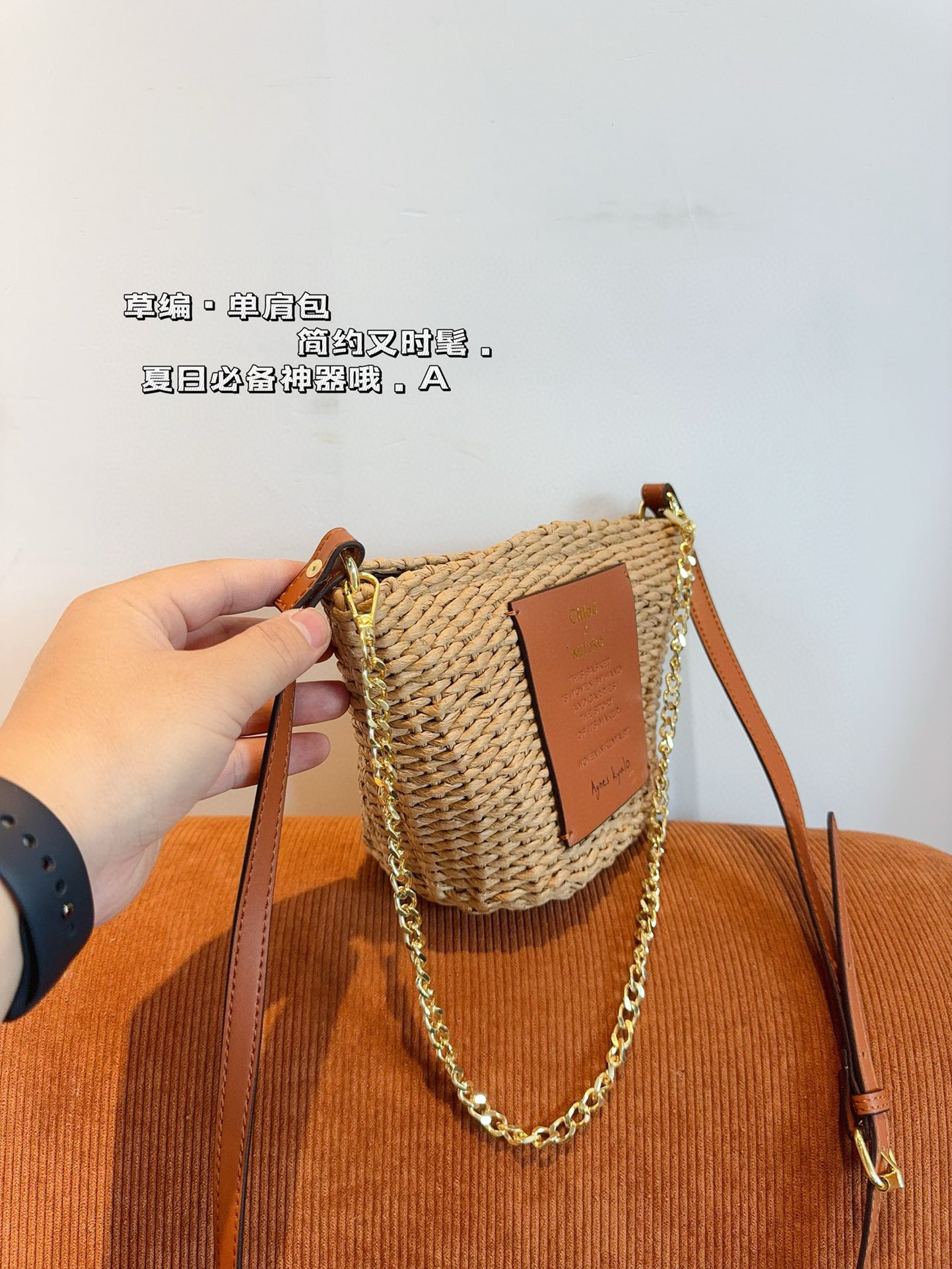 0038 68$ Chloe gallery