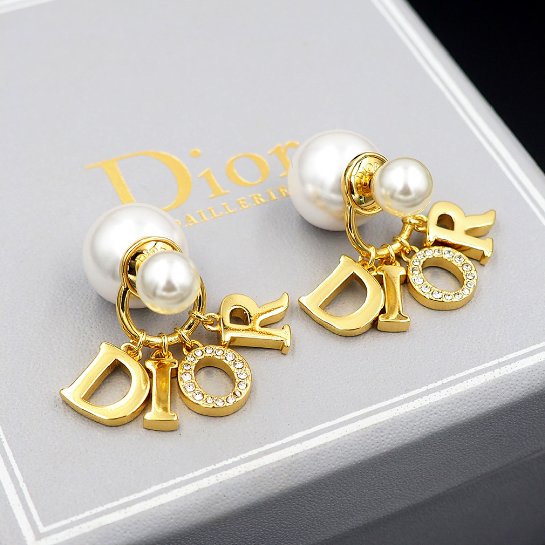 0056 $28 gallery