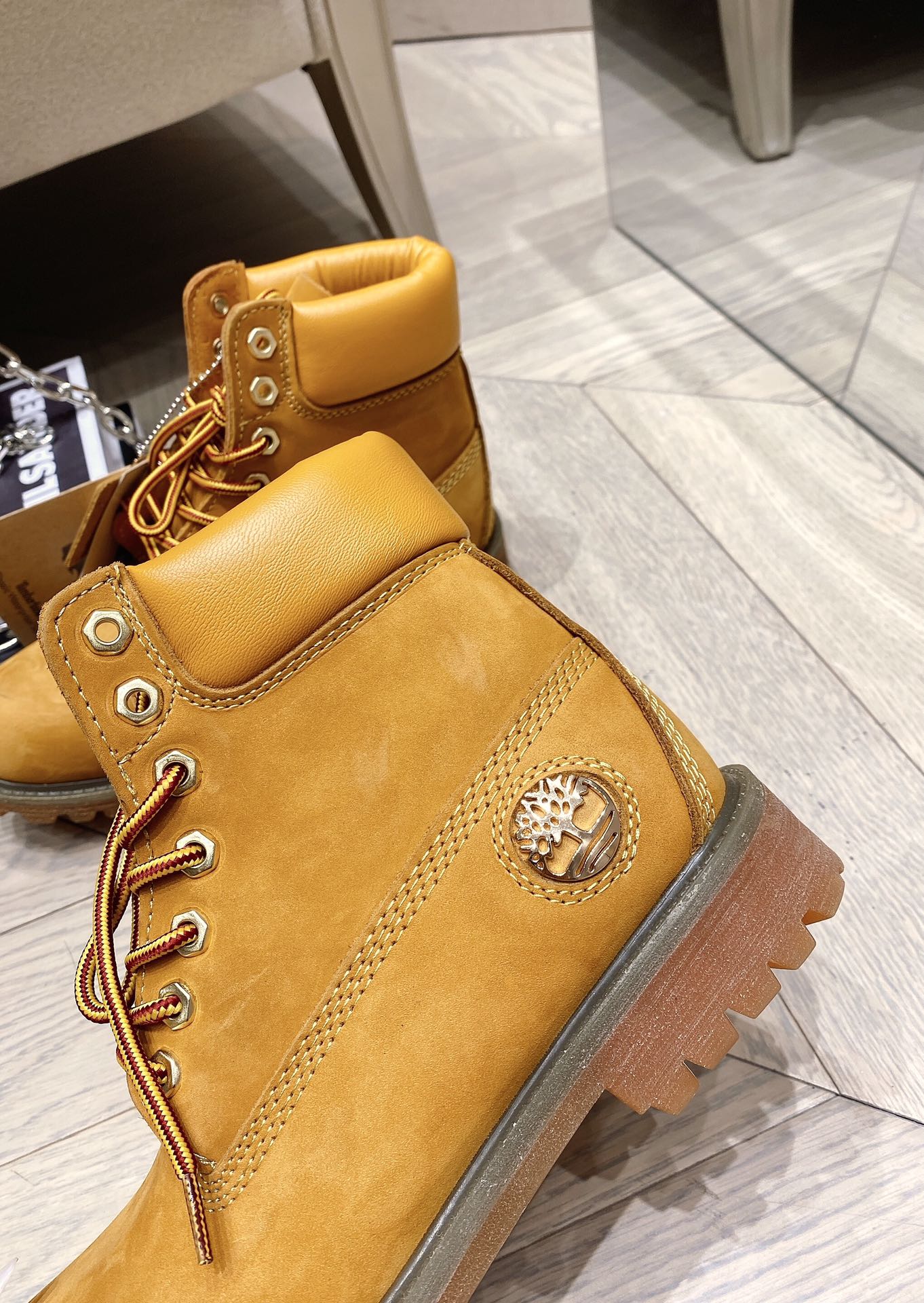 0068  $88 gallery