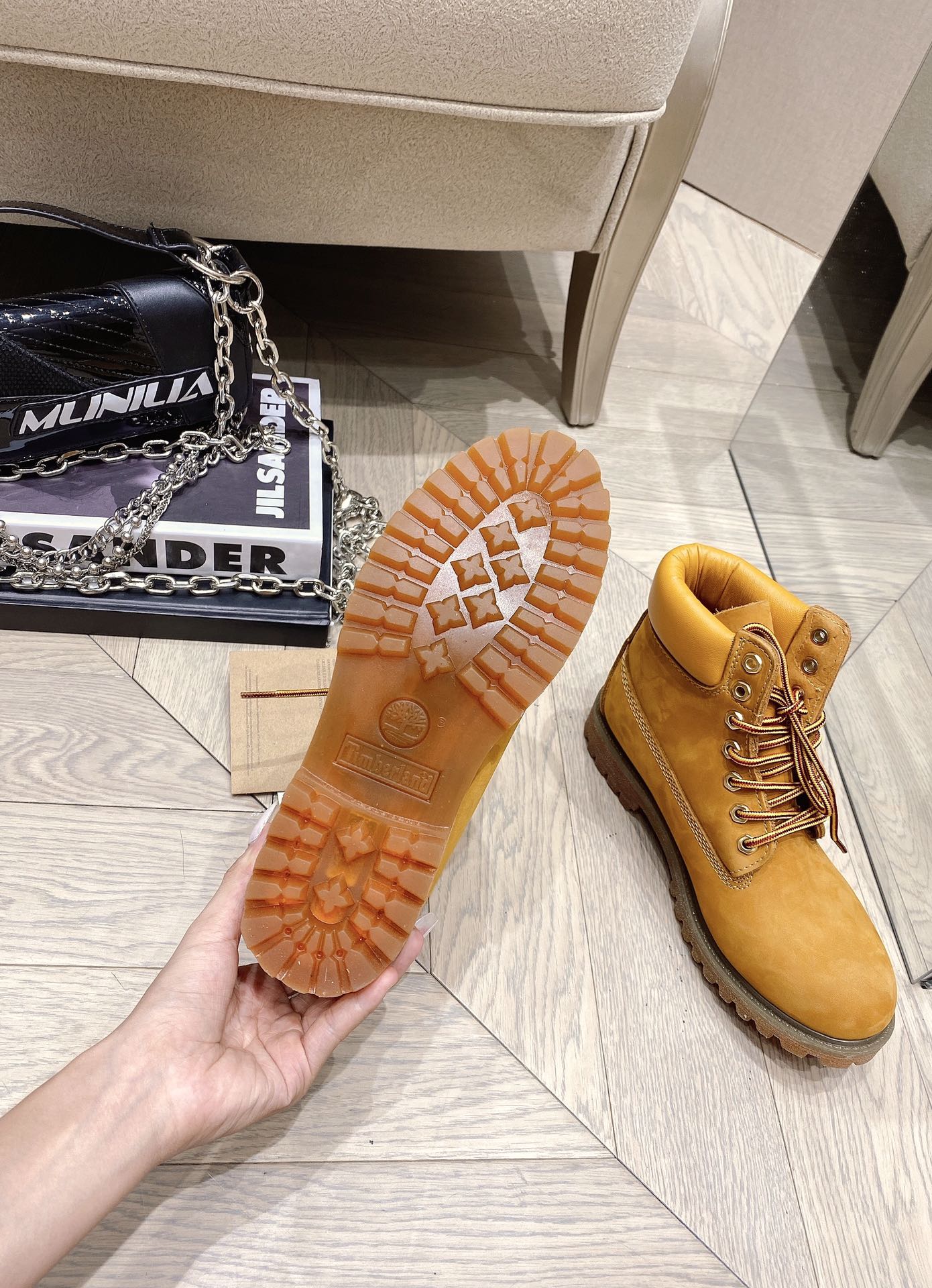 0068  $88 gallery