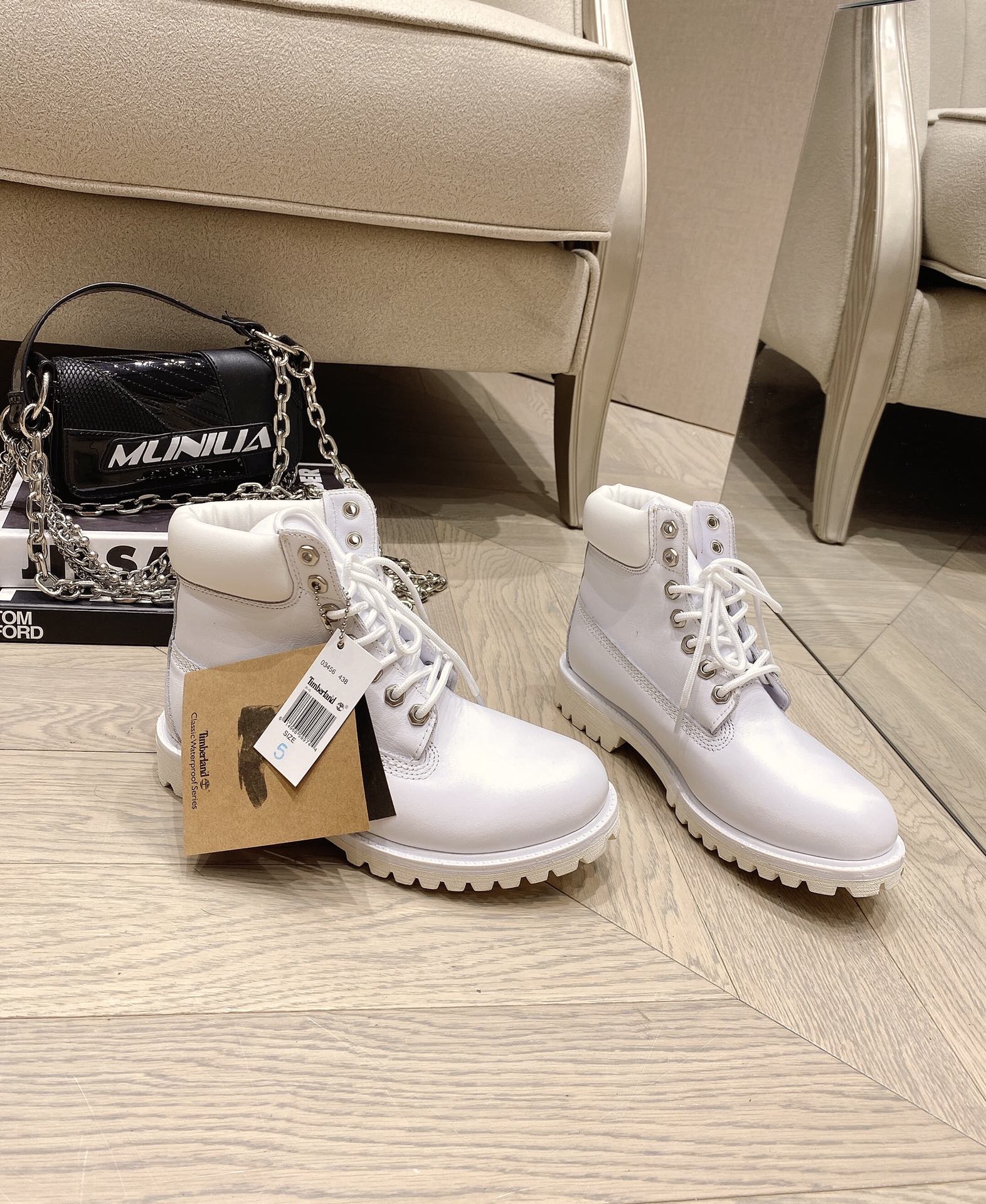 0069  $88 gallery