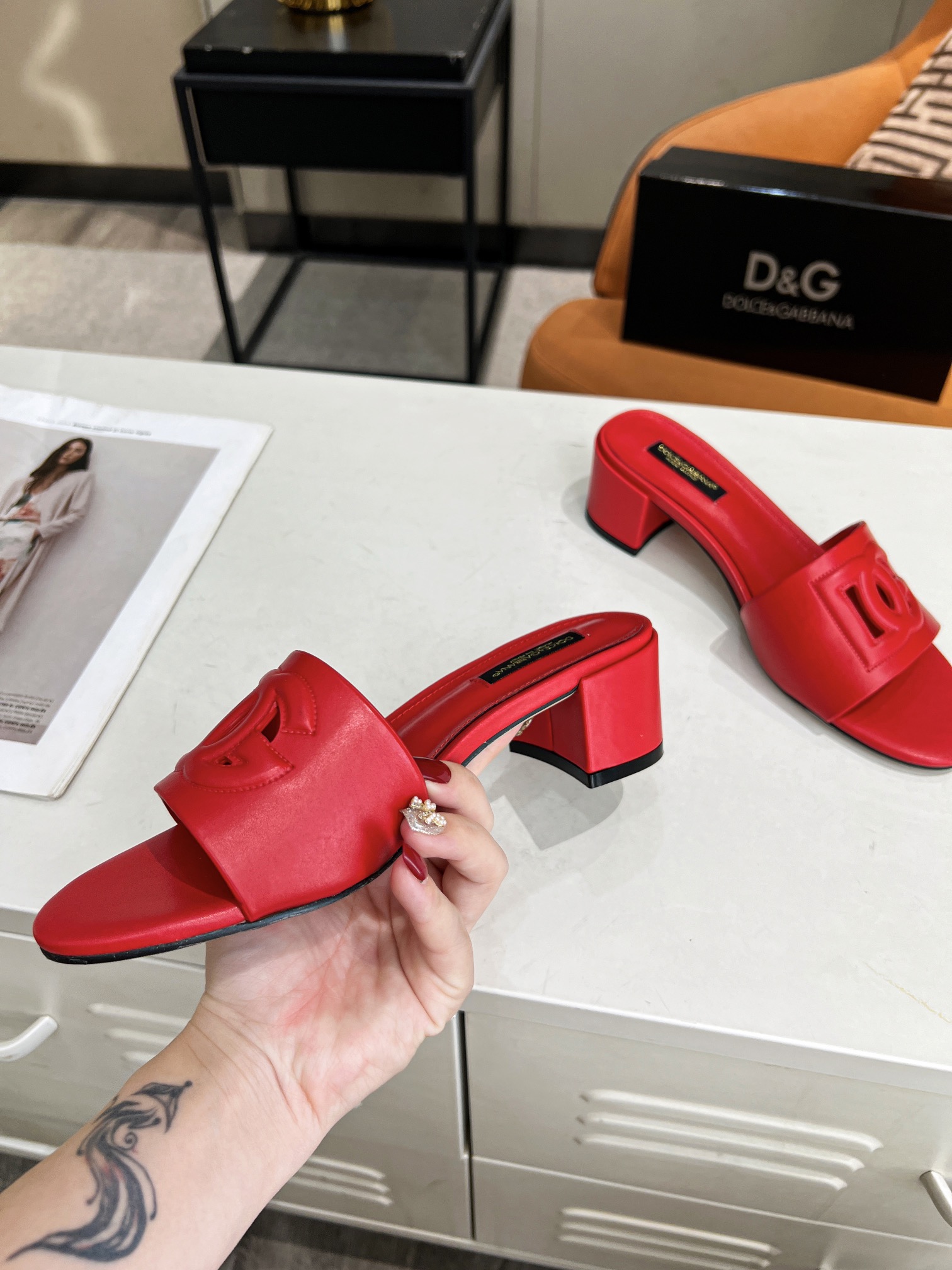 0078  $72 gallery