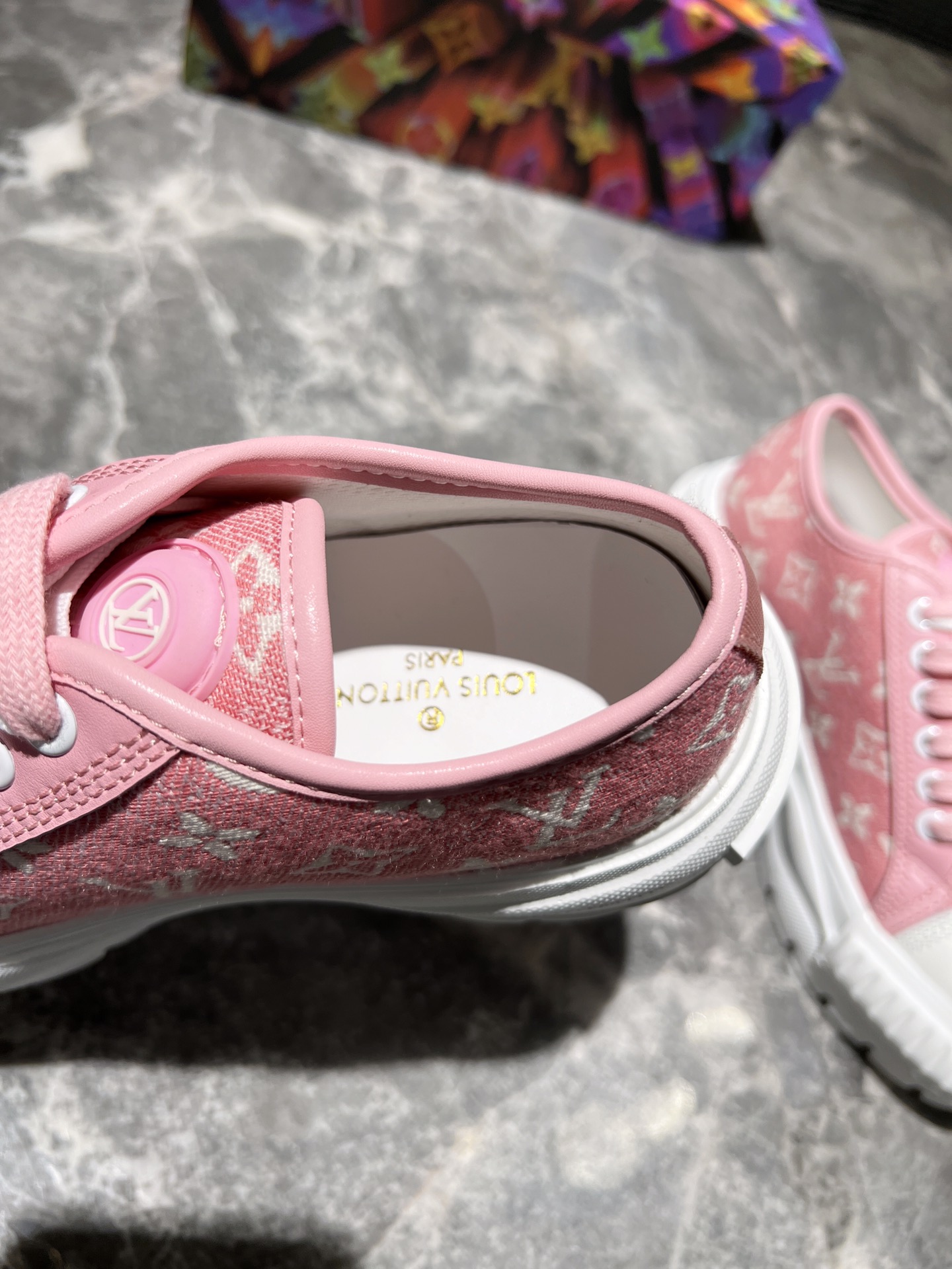 0089  $72 gallery