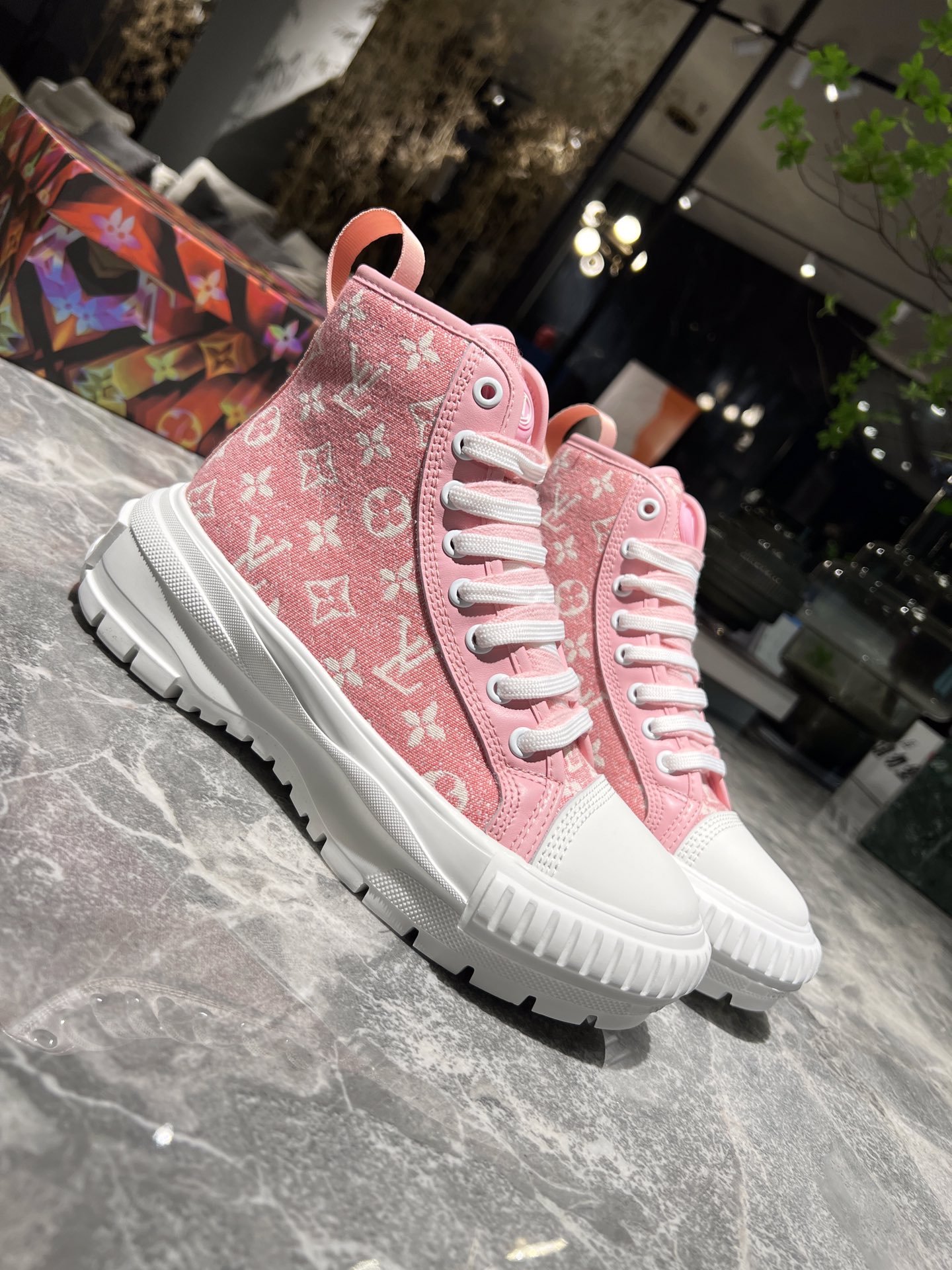 0090  $75 gallery