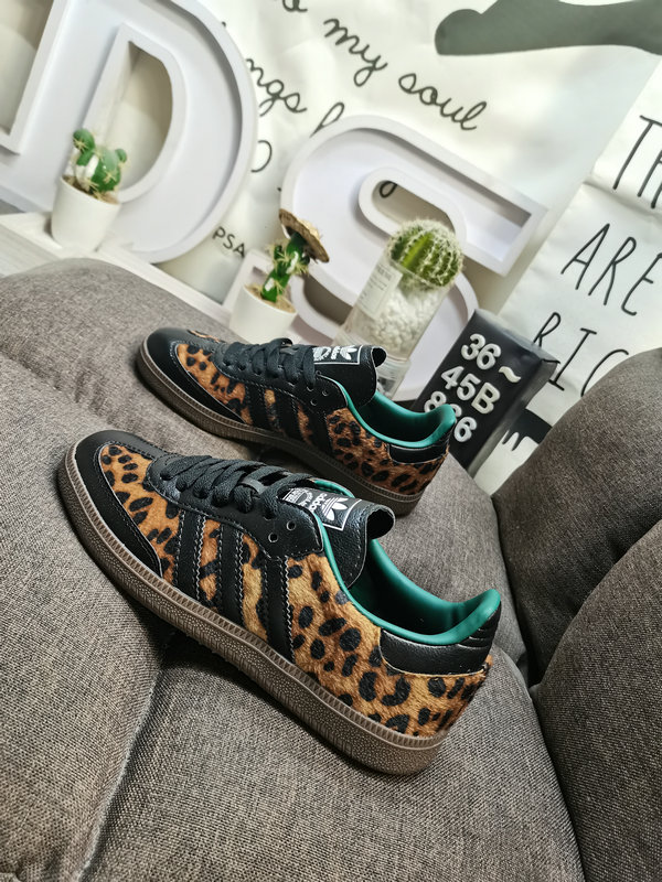 0093  $62 gallery