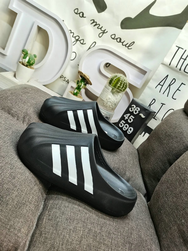 0094  $45 gallery
