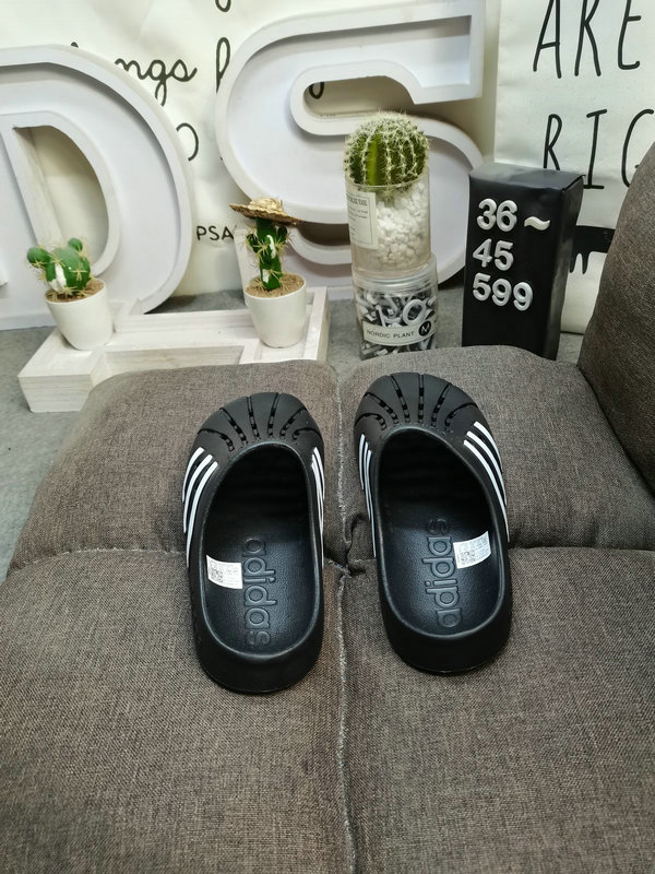 0095  $45 gallery