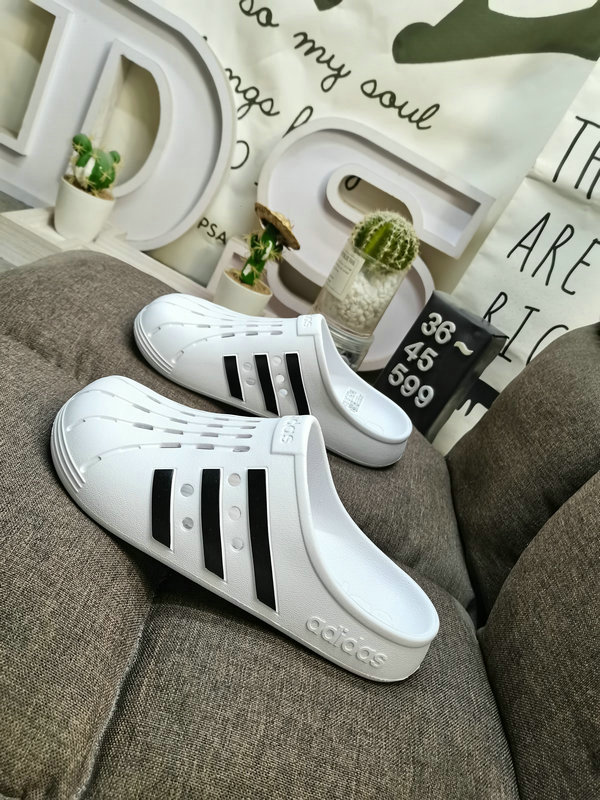 0095  $45 gallery