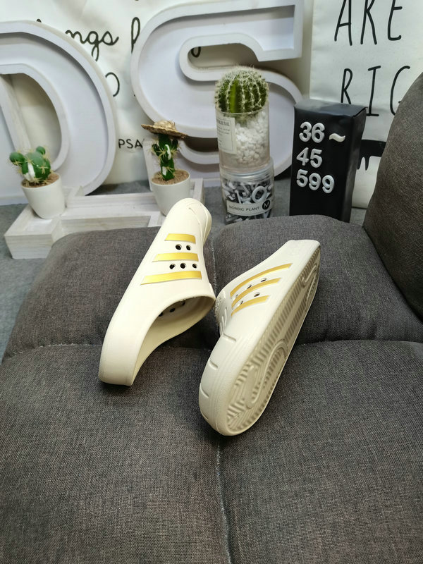 0095  $45 gallery