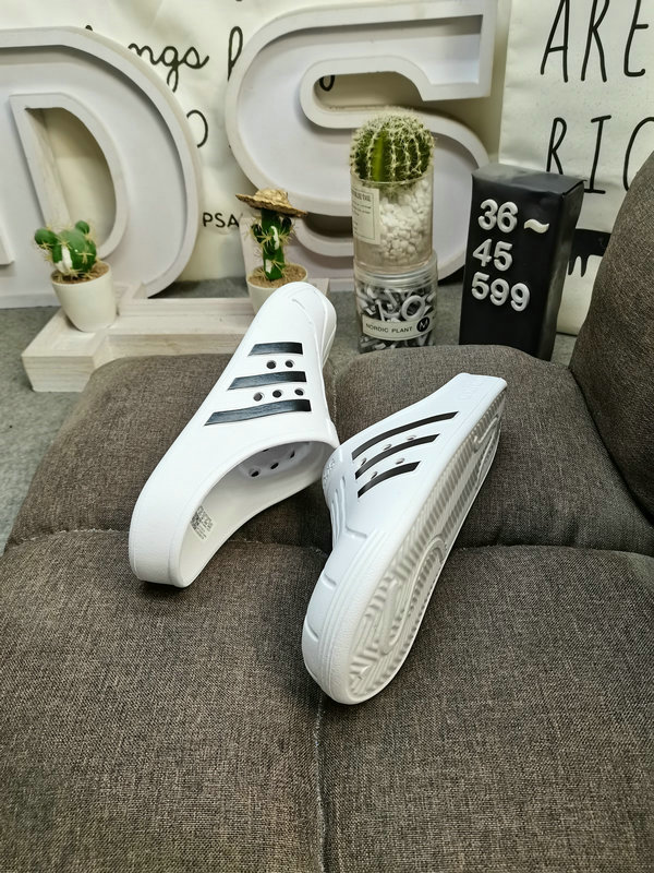 0095  $45 gallery