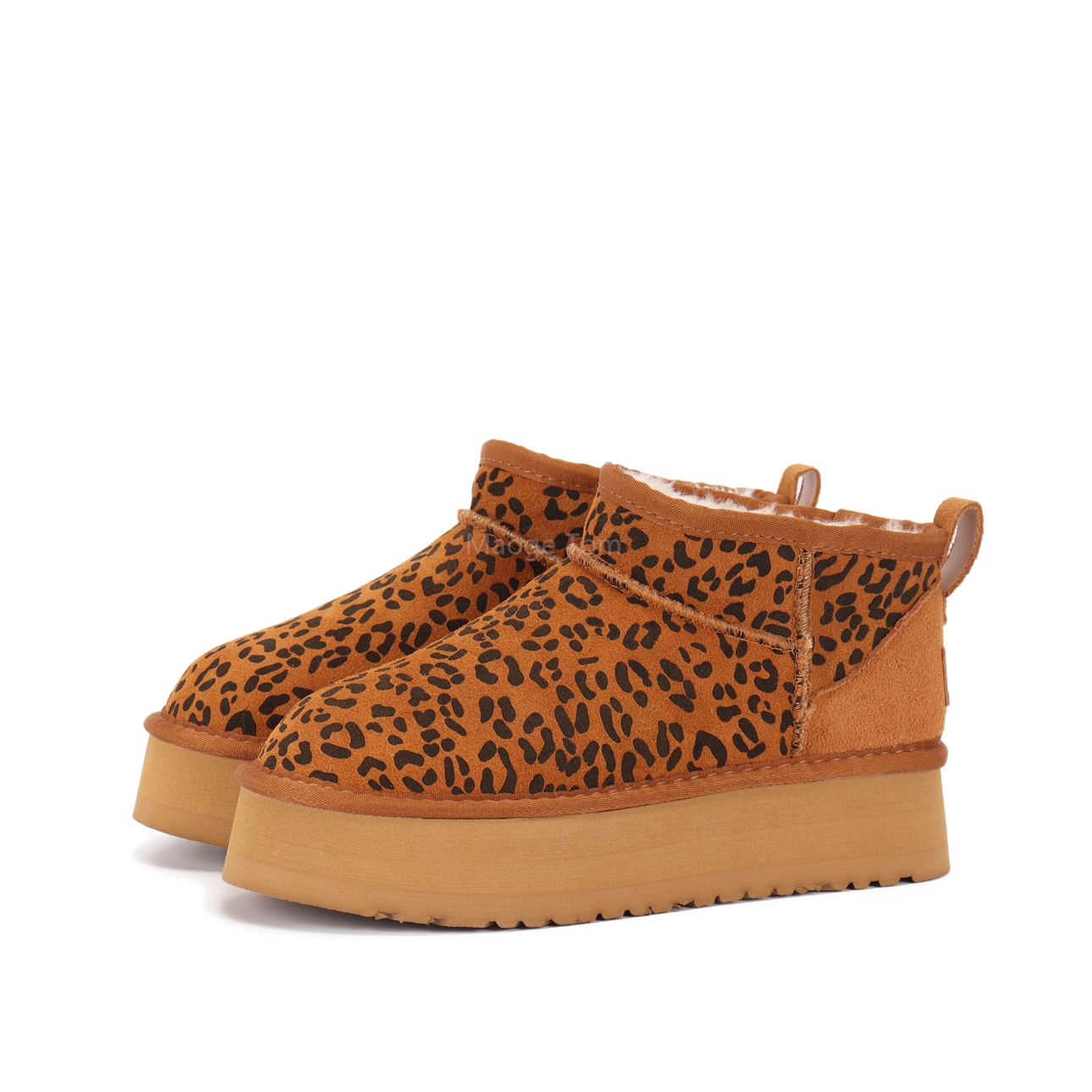 014  UGG 45 gallery