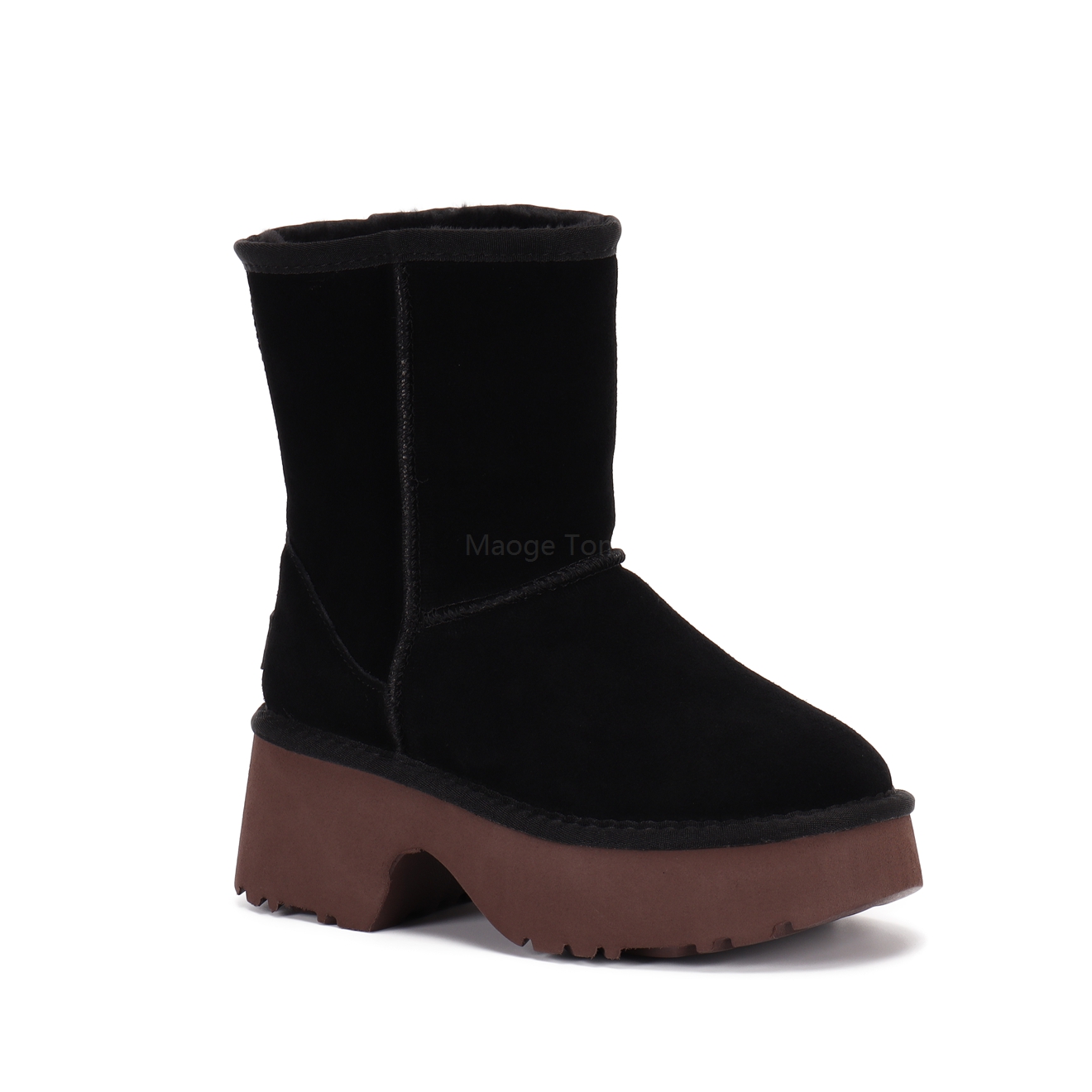 015 UGG 55 gallery