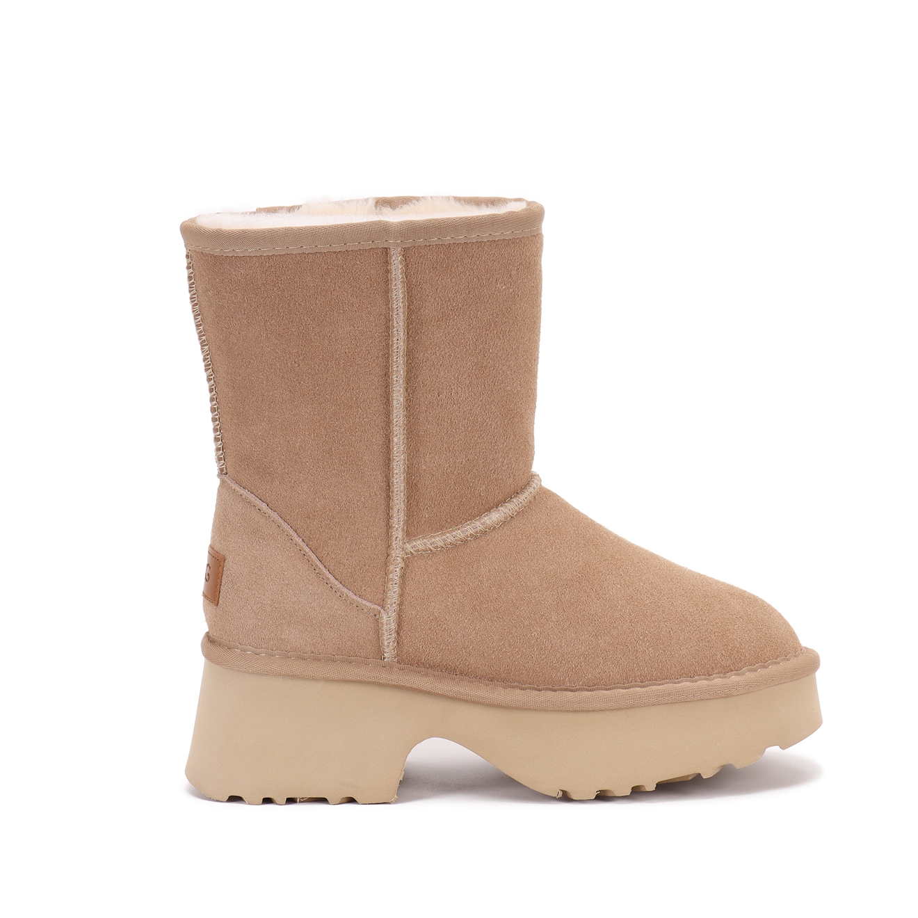 015 UGG 55 gallery