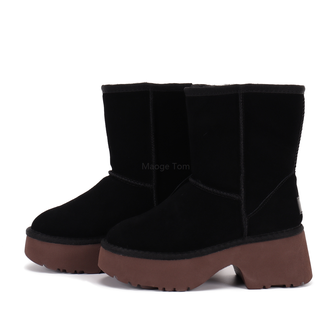 015 UGG 55 gallery