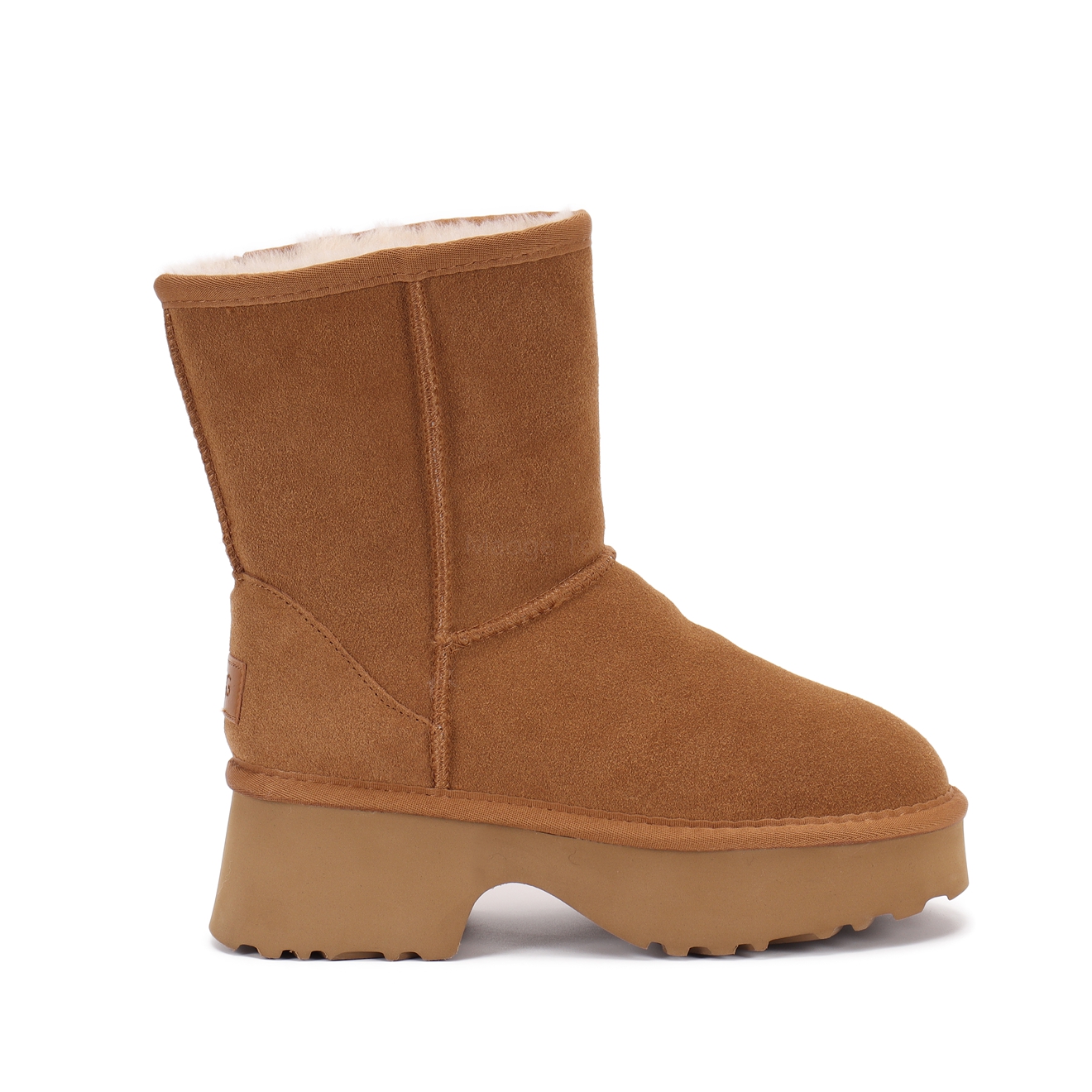 015 UGG 55 gallery
