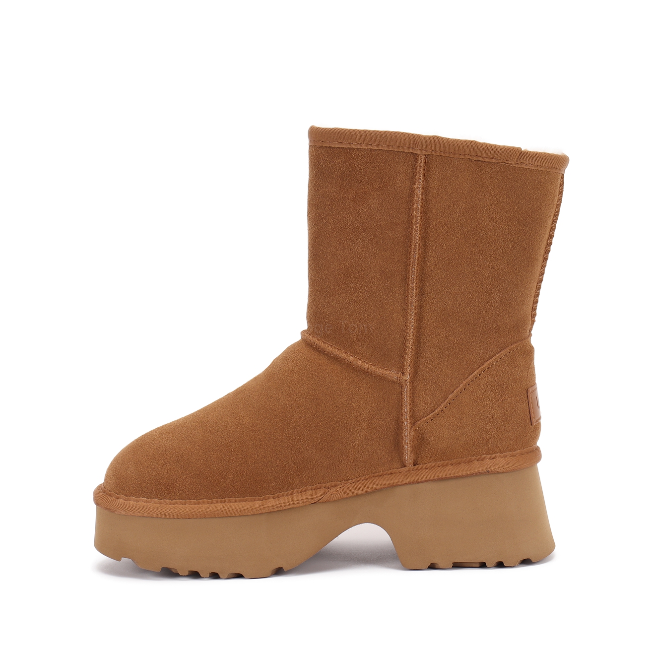 015 UGG 55 gallery