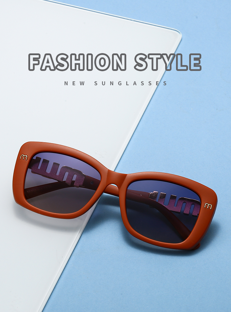 020、Miu Miu $25 gallery
