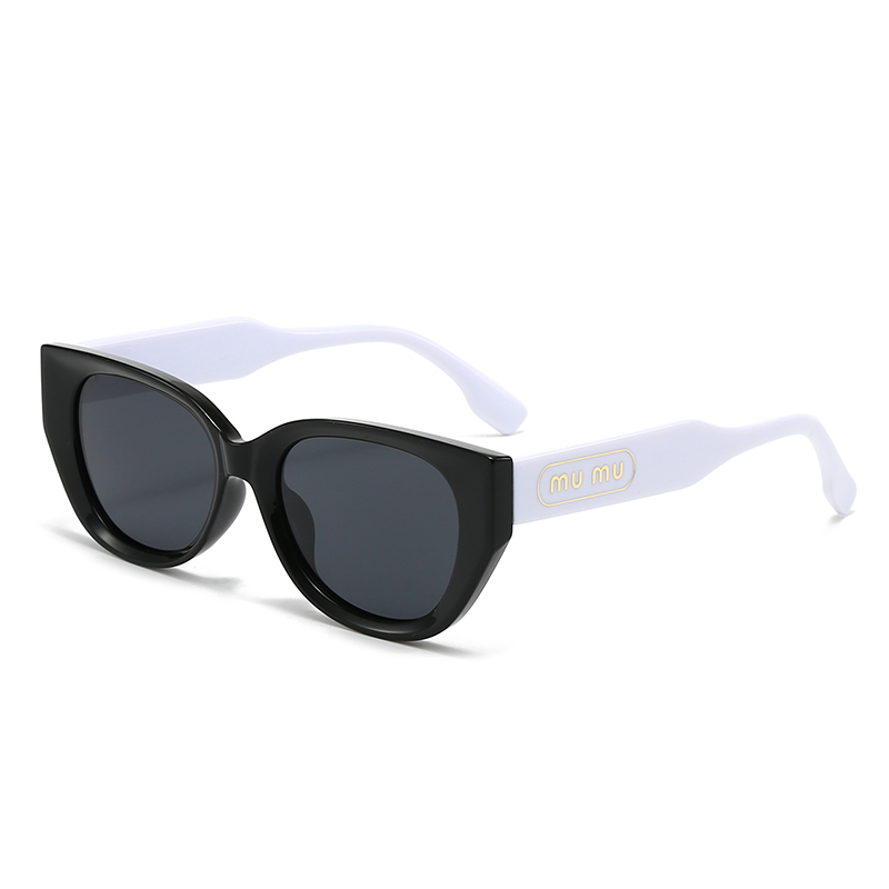 026 Miu Miu、$25 gallery