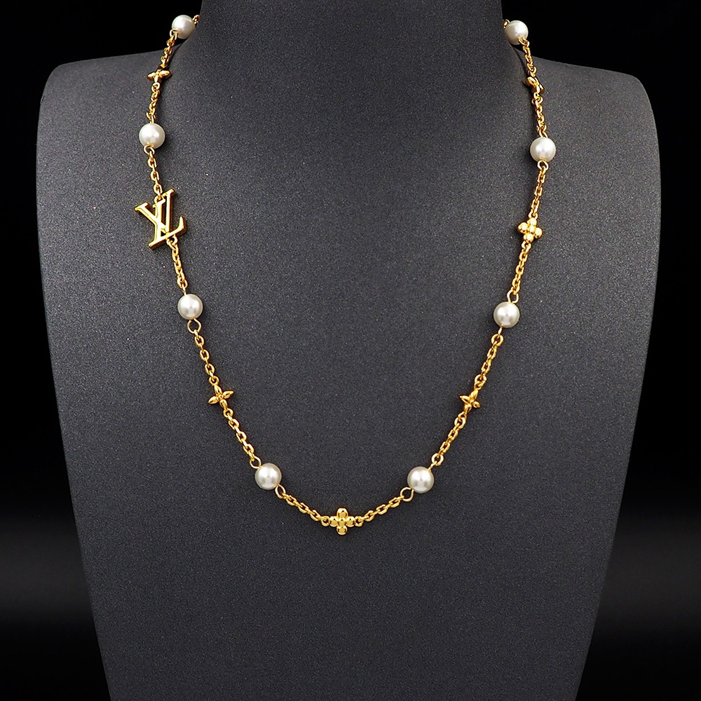 112 $32 gallery