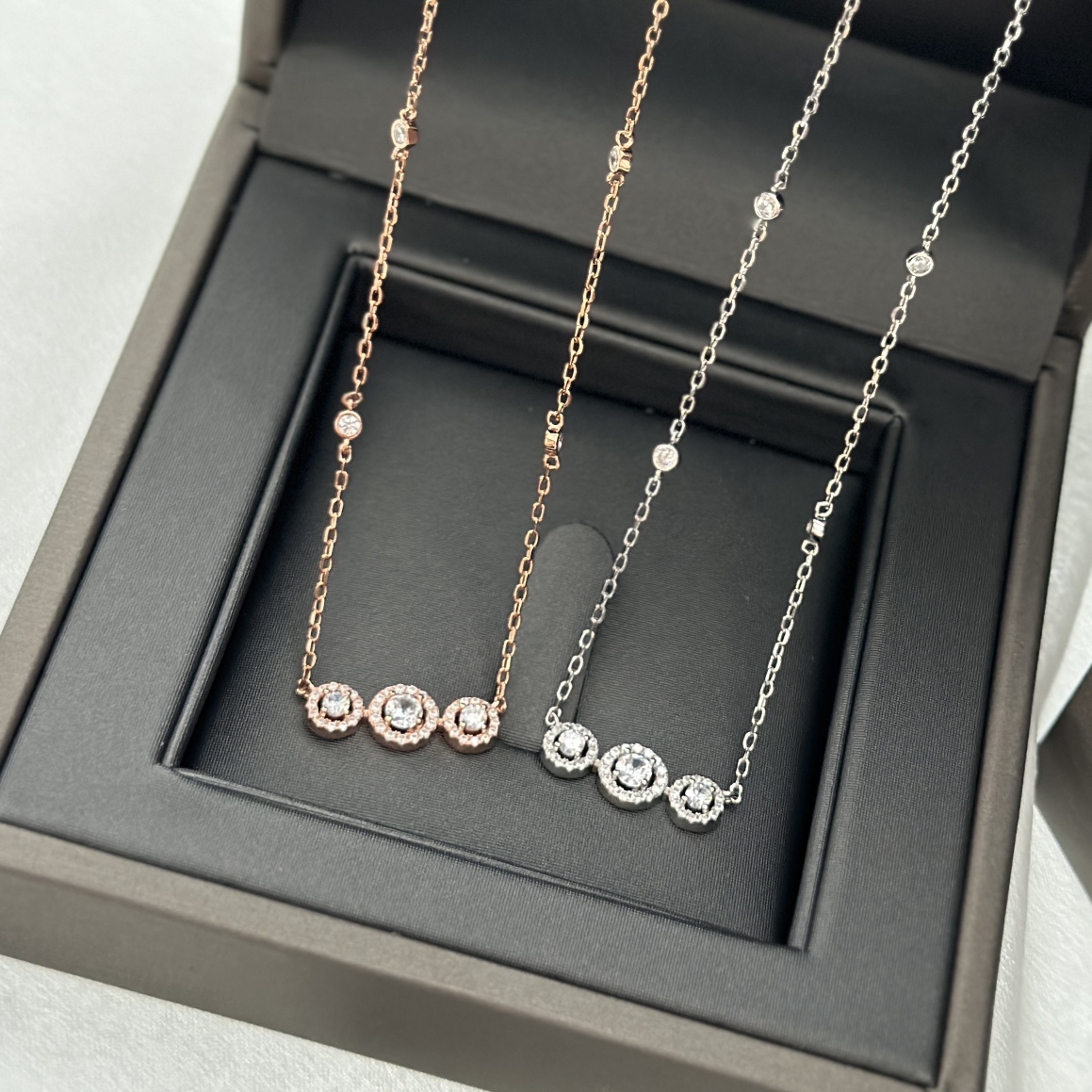 122 $26 gallery