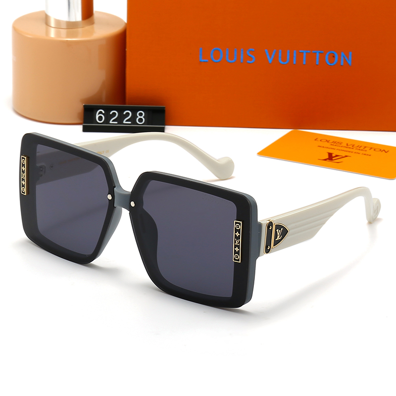 136 $25LV unpolarized gallery