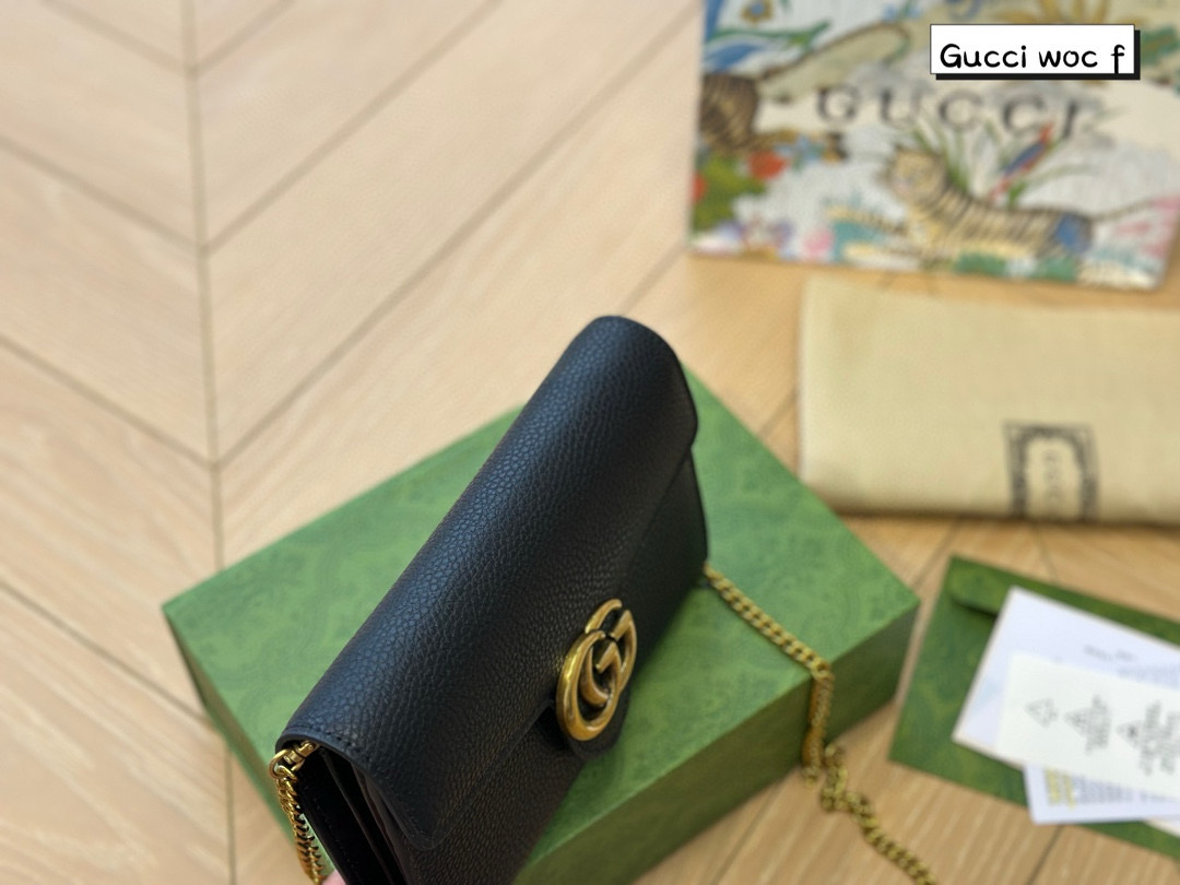 173 Gucci $70 gallery