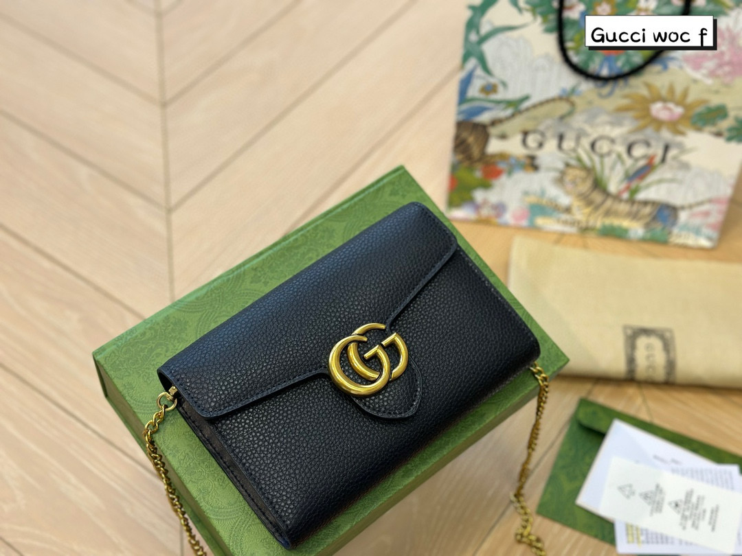 173 Gucci $70 gallery