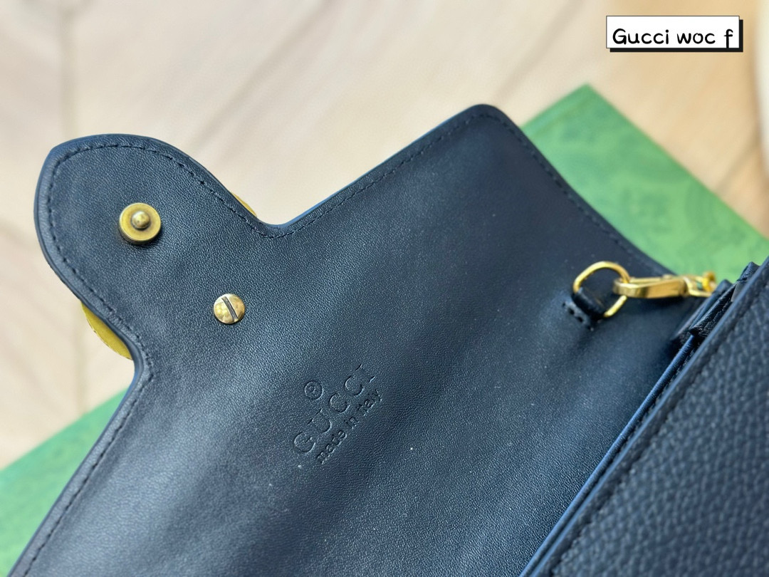 173 Gucci $70 gallery