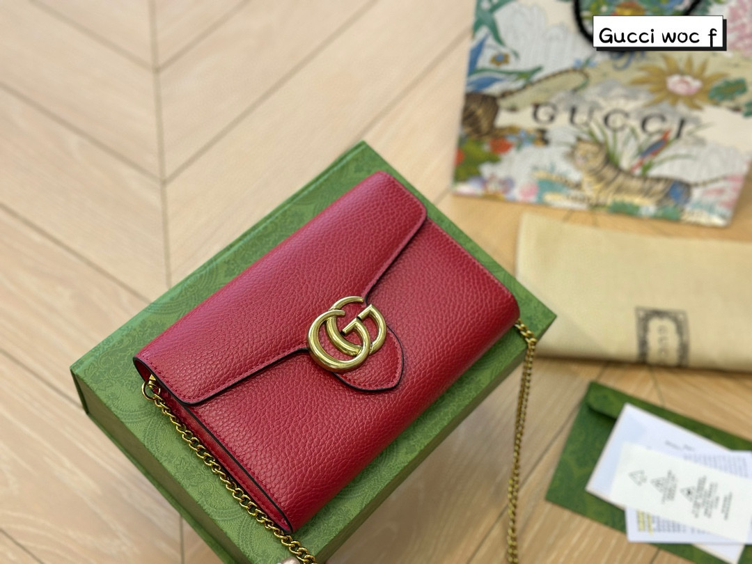 173 Gucci $70 gallery