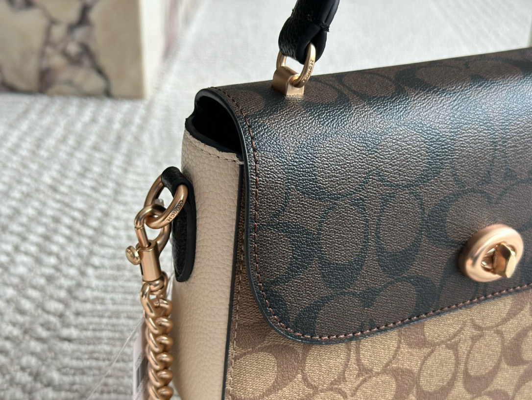 177 coach $76 gallery