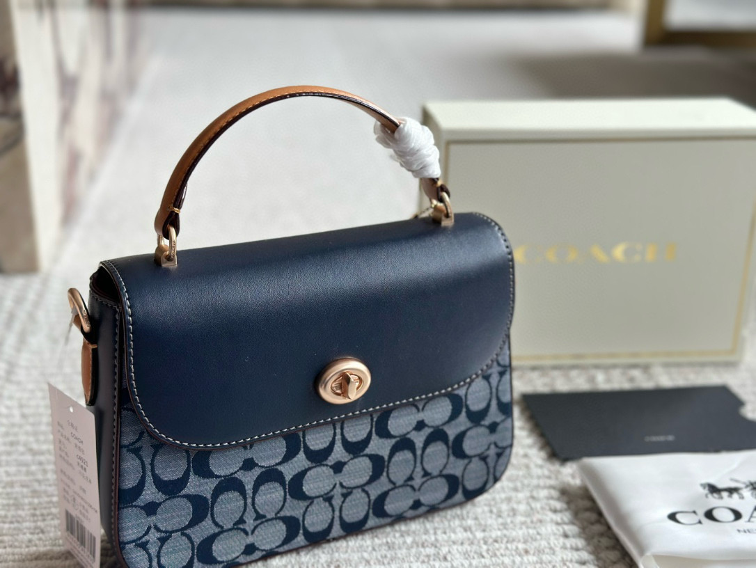 177 coach $76 gallery