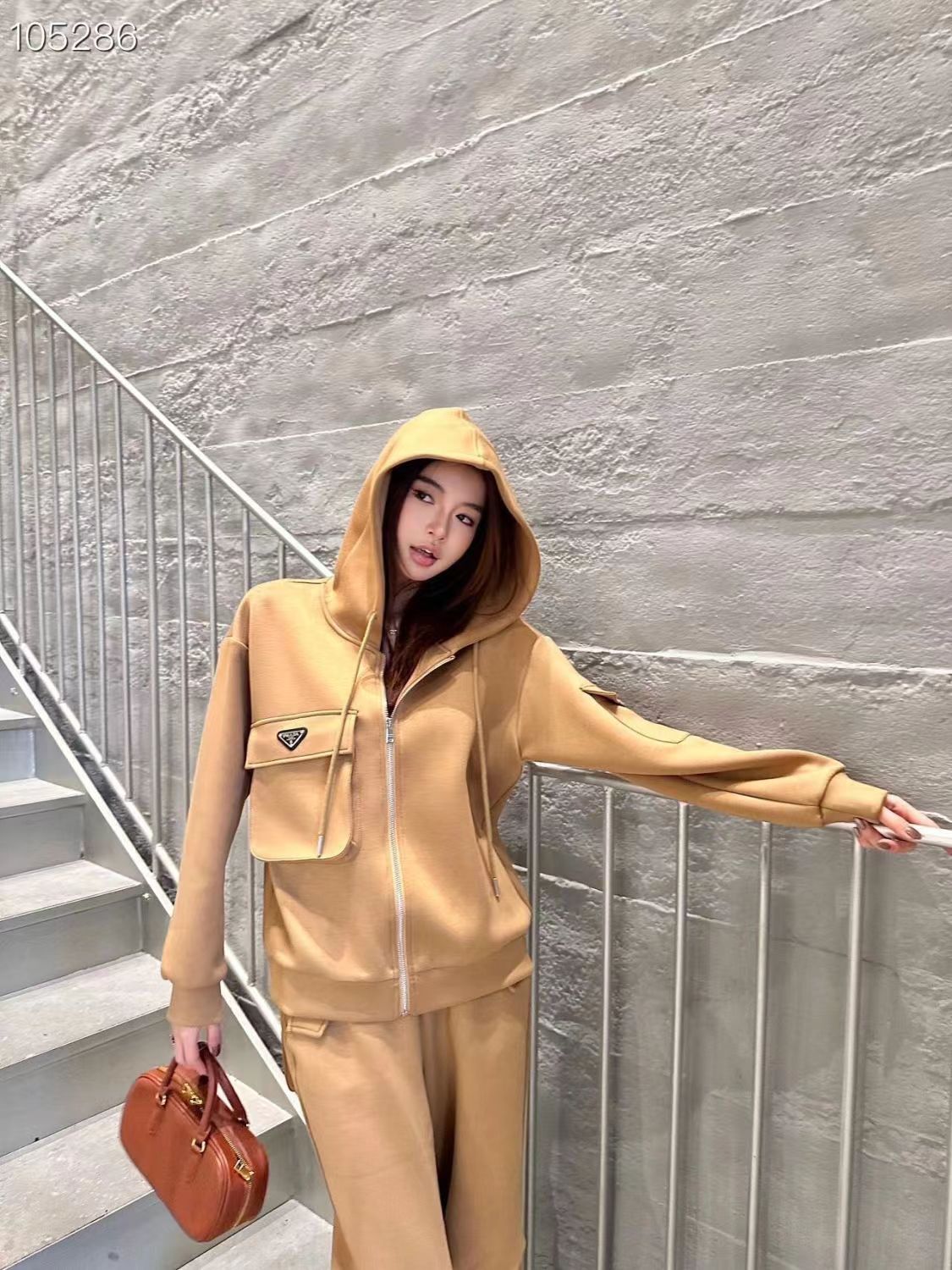 181111 Prada $110 gallery
