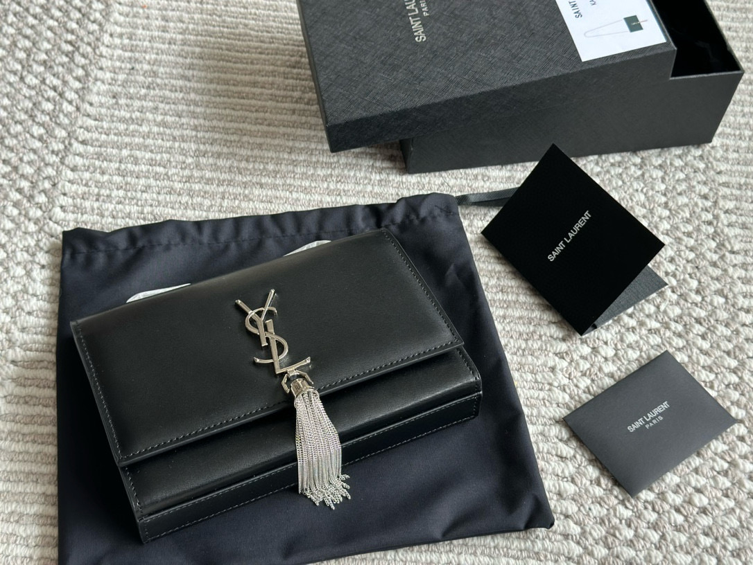183 Kate $76 gallery