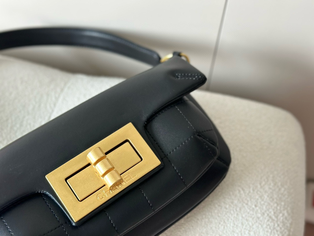 186 Chanel $75 gallery
