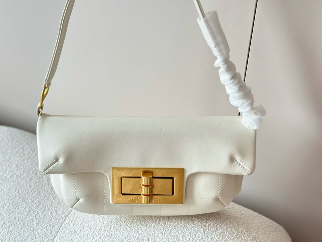 186 Chanel $75 gallery