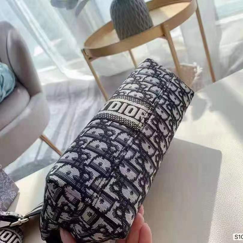 192 Dior $59 gallery