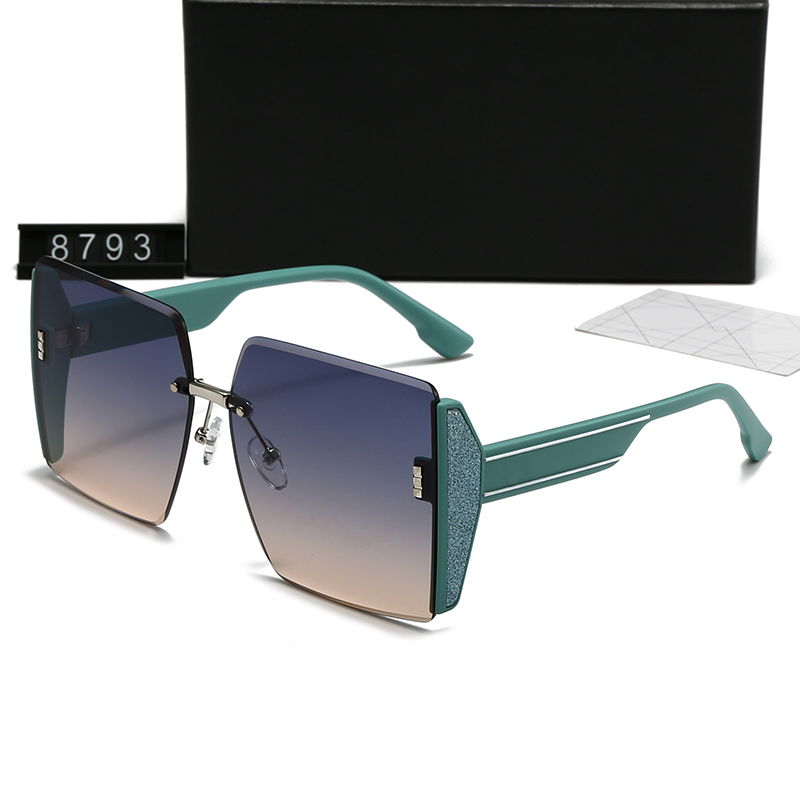 20008 Dior $25 gallery
