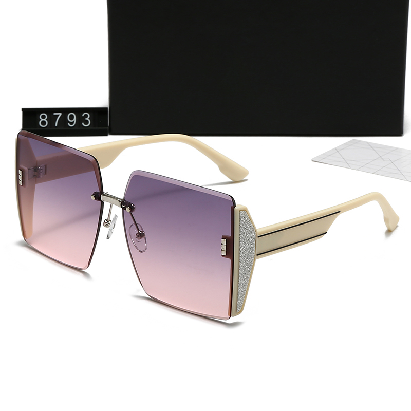 20008 Dior $25 gallery