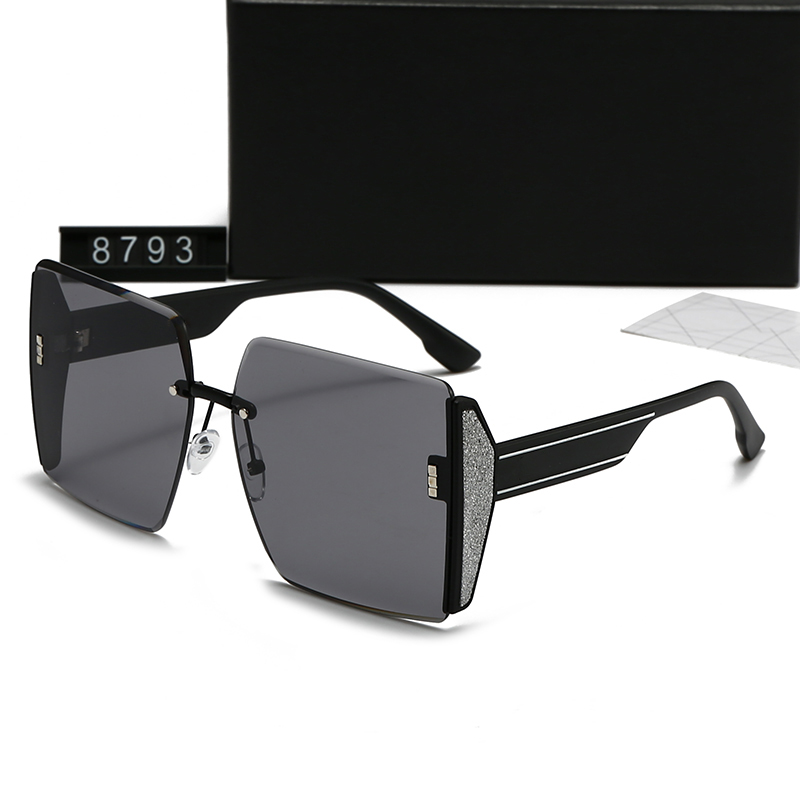 20008 Dior $25 gallery