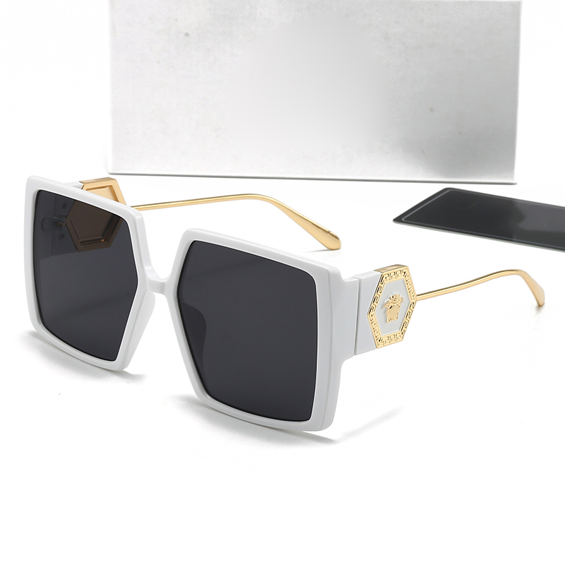 20013 Versace $25 gallery